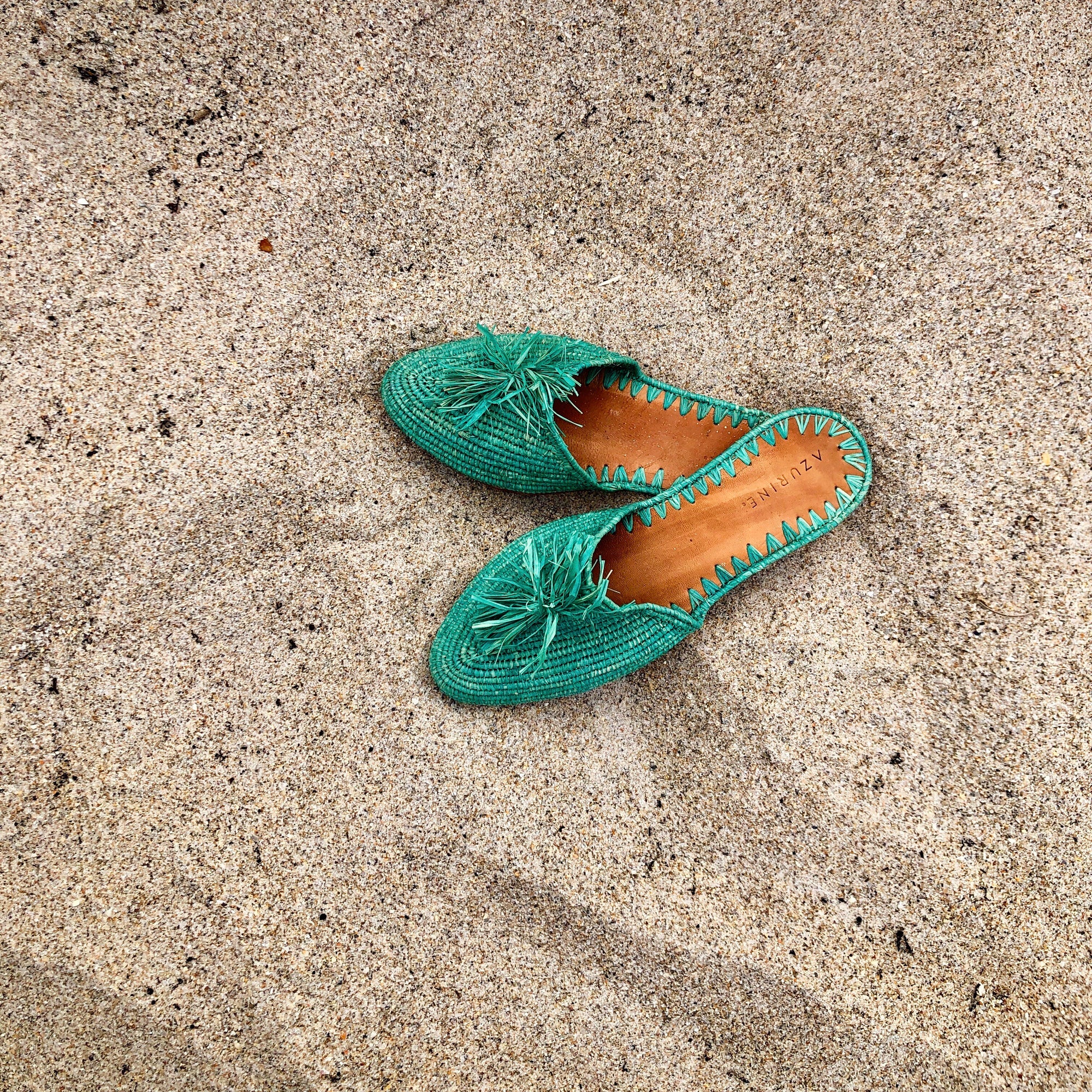 LA PISCINE TEAL POM POM RAFFIA SLIDES