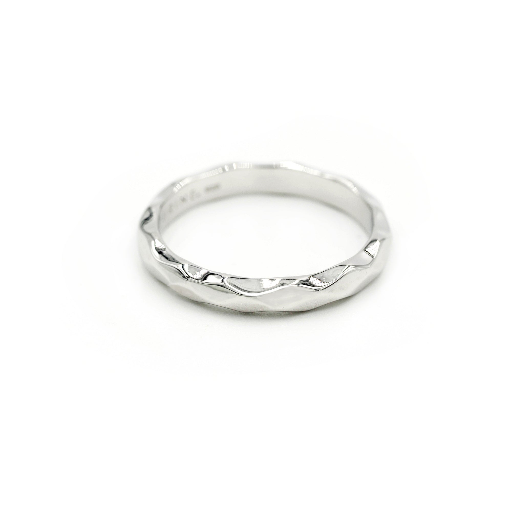 MEDIUM STERLING SILVER RIPPLE RING