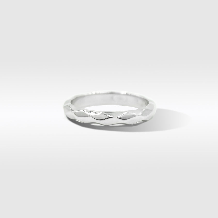 MEDIUM STERLING SILVER RIPPLE RING