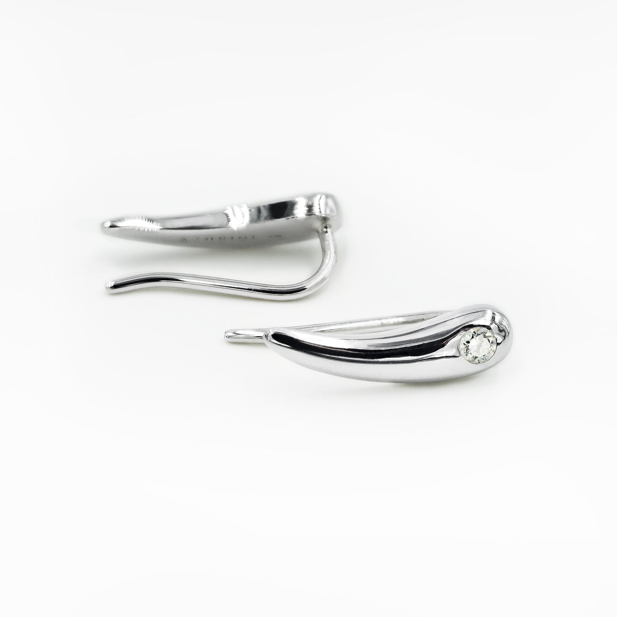 STERLING SILVER DIAMOND MINI EAR CLIMBER